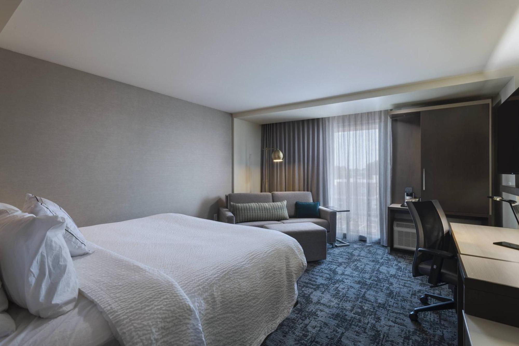 Courtyard St. Louis Brentwood Hotel Richmond Heights Eksteriør billede